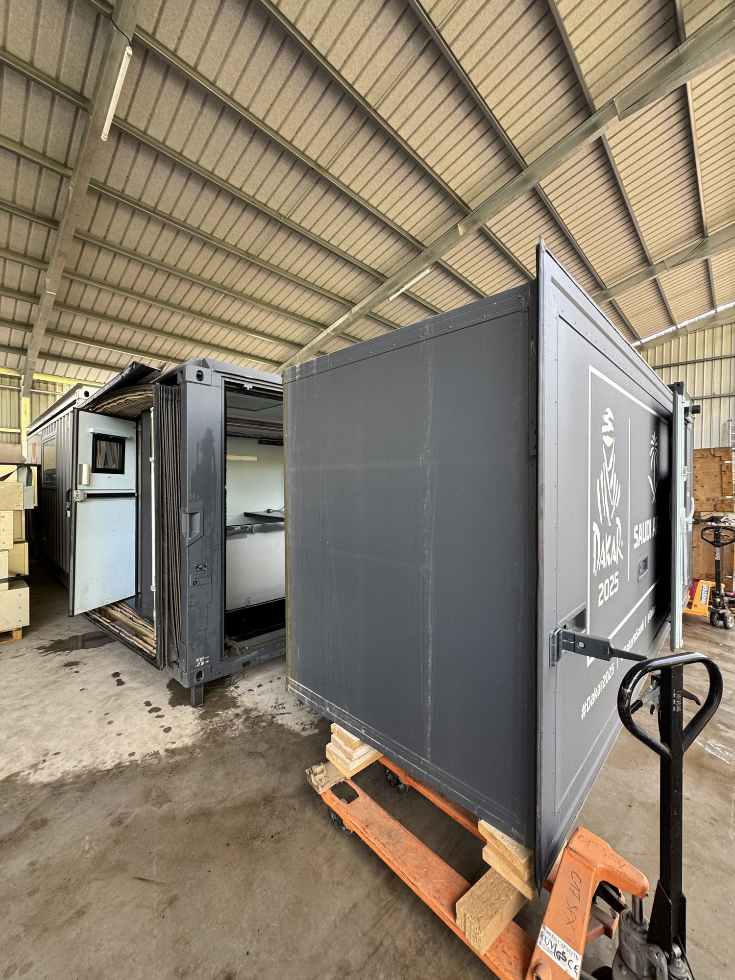 BOX GLOBAL SOLUTIONS undefined: picture 9