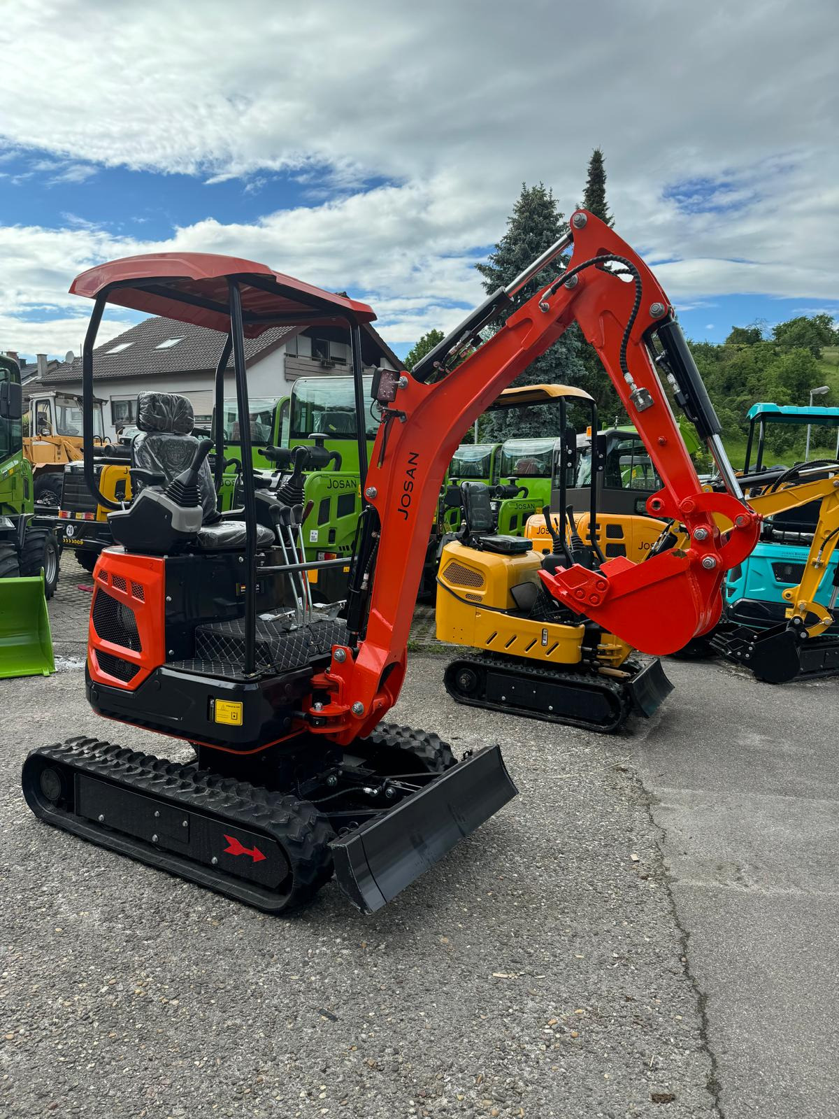 Josan Baumaschinen e.K.  Sandra Stapf - vehicles for sale undefined: picture 4