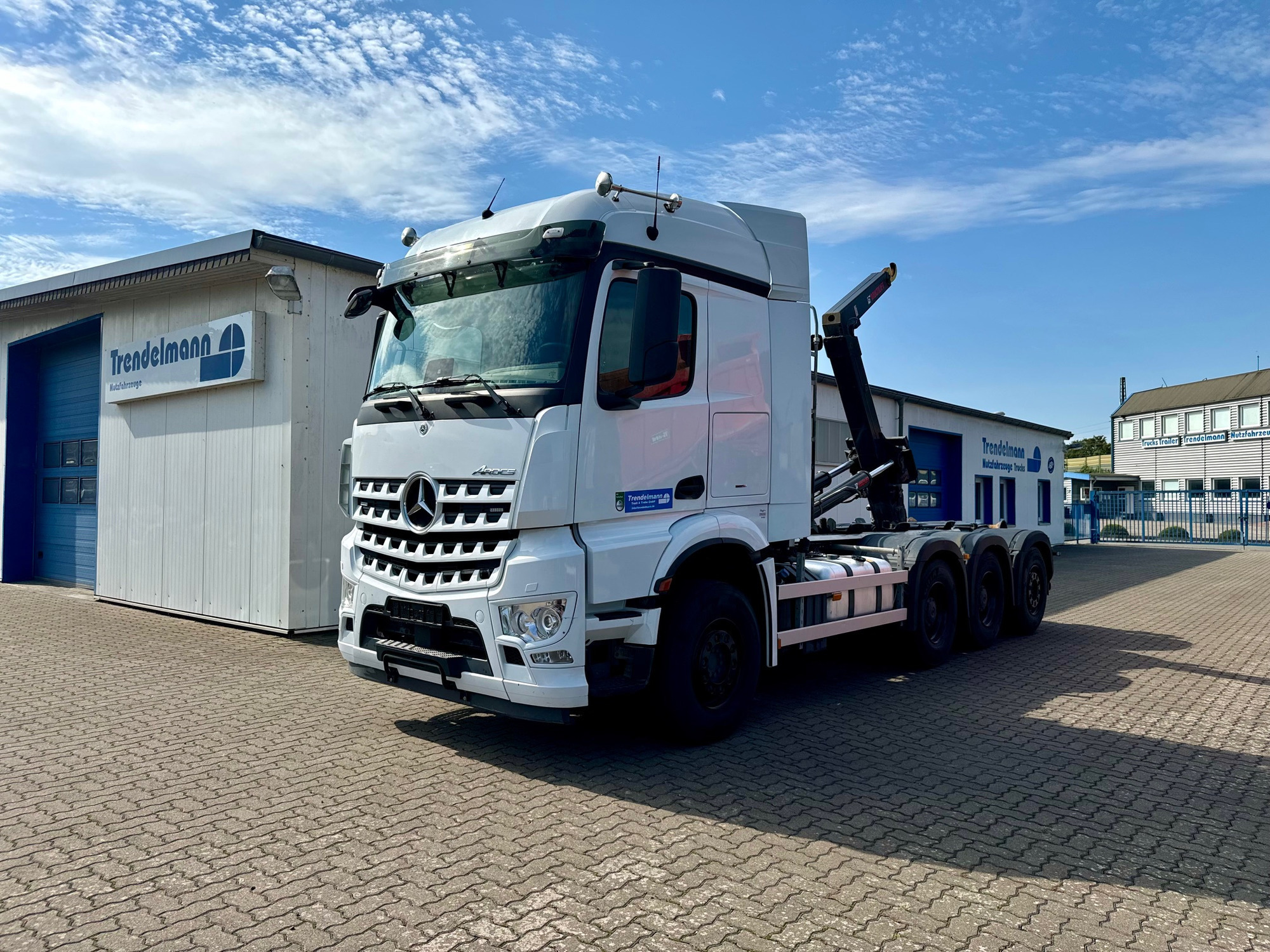 Annette Trendelmann Truck GmbH  - vehicles for sale undefined: picture 10