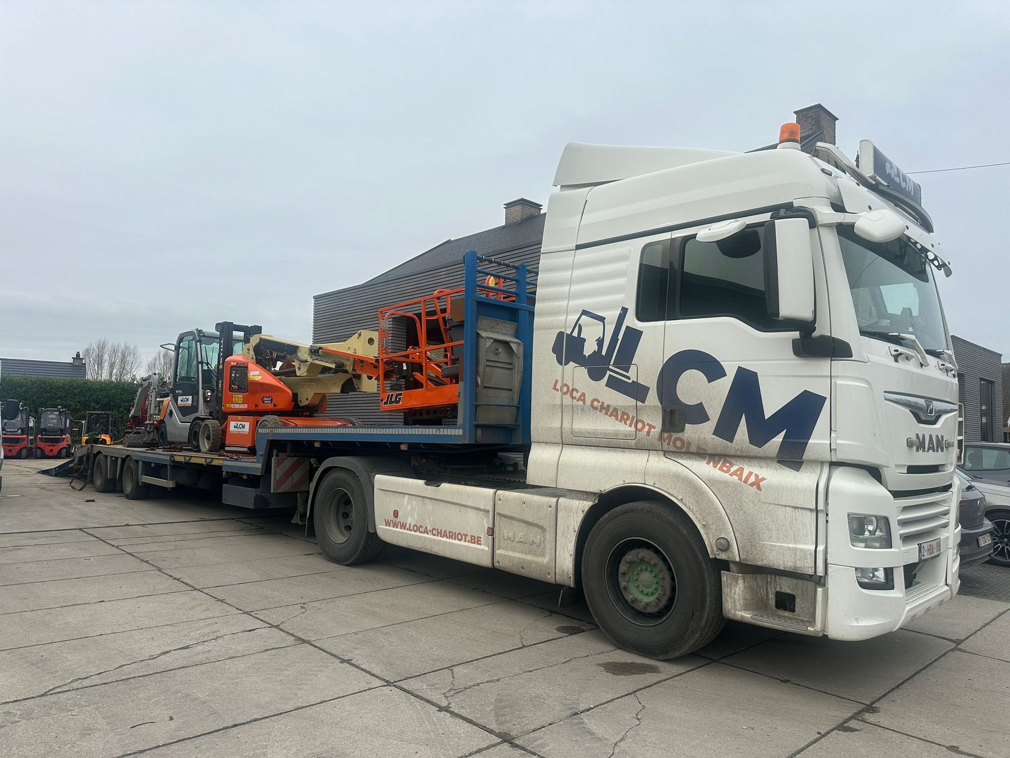 SRL LOCA-CHARIOT - Construction machinery HIMOINSA undefined: picture 2