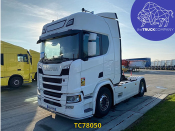 Tractor unit