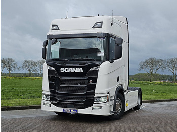 Tractor unit Scania R450: picture 1