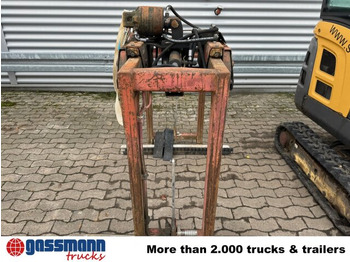 Clamp for Construction machinery KM 312-V-1100 Palettenzange: picture 3