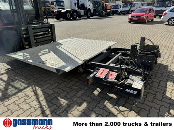 Semi-trailer MBB C 2000 S Ladebordwand: picture 3