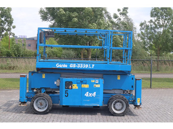 Scissor lift GENIE