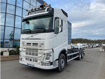 Cab chassis truck VOLVO