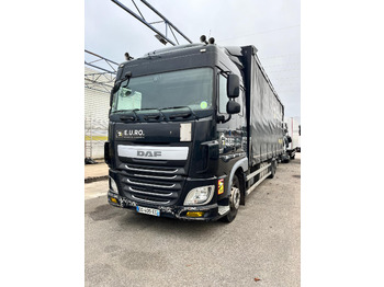 Container transporter/ Swap body truck DAF XF