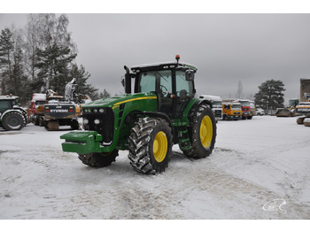 Farm tractor JOHN DEERE 8R Series