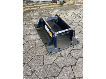 Quick coupler
