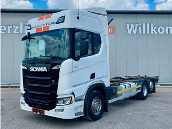 Container transporter/ Swap body truck SCANIA R 450