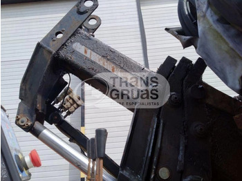 Truck mounted crane
