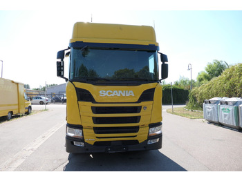 Container transporter/ Swap body truck SCANIA R410 6X2 NG LBW KLIMA AHK: picture 3