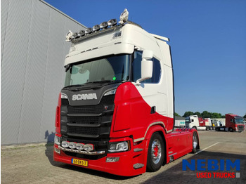 Tractor unit SCANIA S 730