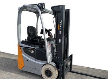 Electric forklift STILL