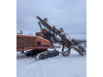 Drilling rig Tamrock Ranger 700: picture 2