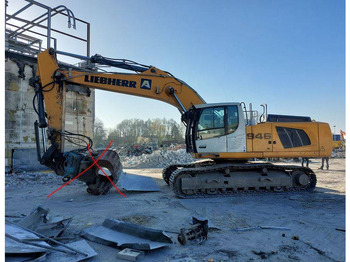 Crawler excavator LIEBHERR R 946