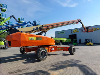 Telescopic boom JLG
