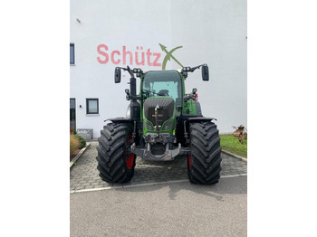 Farm tractor Fendt 724 Vario Power Plus GPS, Baujahr 2019: picture 3