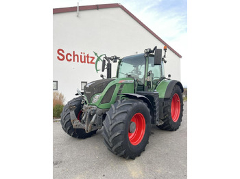 Farm tractor FENDT 718 Vario