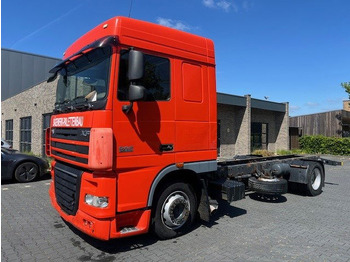 Cab chassis truck DAF XF 105 410