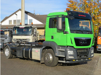 Hook lift truck MAN TG-S 18.320 BL Abrollkipper: picture 2