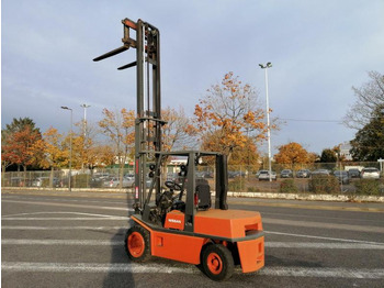 Diesel forklift NISSAN