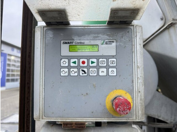 Concrete mixer truck MAN TGS 18.440 4x4H Eur 5 + Betonauf. Schwing 10 m3: picture 2