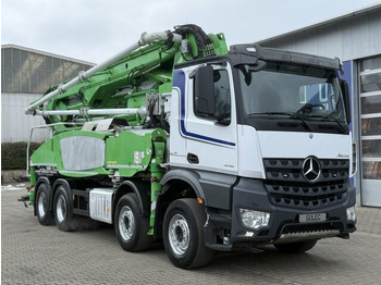Concrete pump truck LIEBHERR