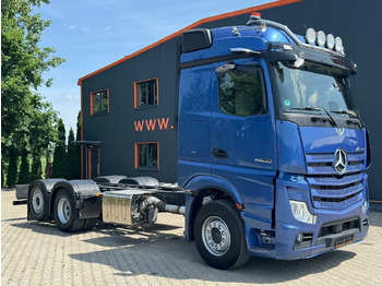 Cab chassis truck MERCEDES-BENZ Actros