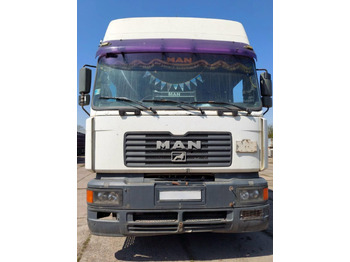 Dropside/ Flatbed truck MAN 26.414: picture 3