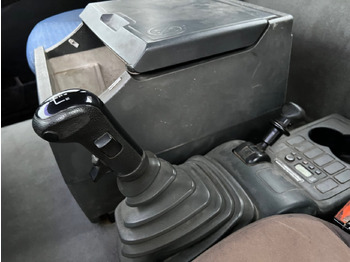 Hook lift truck MAN TGA 26.463 6x4 BB TGA 26.463 6x4 BB: picture 4