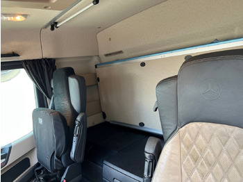Mercedes-Benz Actros 3551 L 8x2/4 Actros 3551 L 8x2/4, Vorlauflenkachse, Doppelbereifte Nachlaufliftachse leasing Mercedes-Benz Actros 3551 L 8x2/4 Actros 3551 L 8x2/4, Vorlauflenkachse, Doppelbereifte Nachlaufliftachse: picture 5