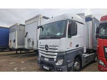 Tractor unit MERCEDES-BENZ