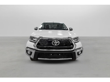Pickup truck, Combi van Toyota Hilux  4X4 Double Cabin: picture 3
