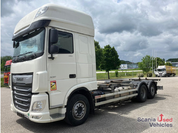 Container transporter/ Swap body truck DAF XF 480