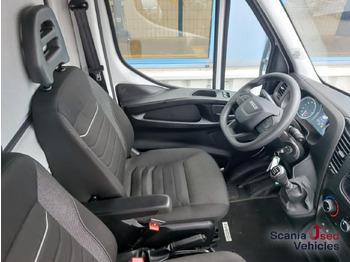 Closed box van IVECO 35 C 16 Koffer Ladebordwand: picture 2 Closed box van IVECO 35 C 16 Koffer Ladebordwand: picture 2