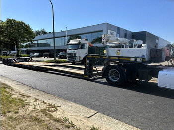 Low loader semi-trailer KÄSSBOHRER