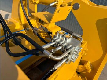 New Attachment for Construction machinery Cat D8T Multi Shank Ripper: picture 4 New Attachment for Construction machinery Cat D8T Multi Shank Ripper: picture 4