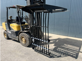 Cab and interior for Construction machinery Cat 313E / 320F / 323E / 325F / 329E / 330F / 336E / 3: picture 2 Cab and interior for Construction machinery Cat 313E / 320F / 323E / 325F / 329E / 330F / 336E / 3: picture 2