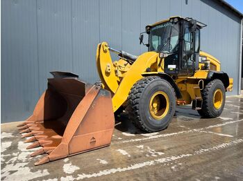 Wheel loader CATERPILLAR 938M