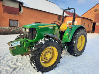 Farm tractor JOHN DEERE 5075E