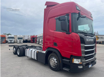 Curtain side truck SCANIA R 450
