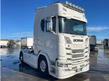 Tractor unit SCANIA S 500