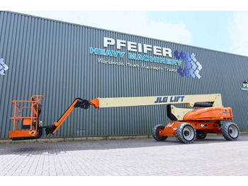 Articulated boom JLG