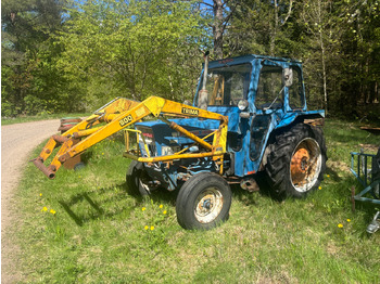 Farm tractor FORD