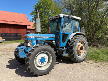 Farm tractor FORD