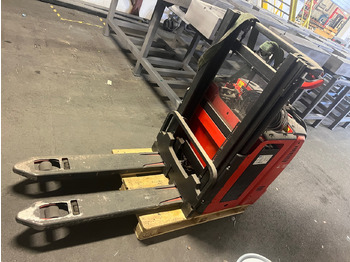 Material handling equipment LINDE L12