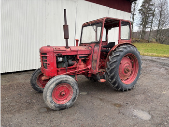 Farm tractor VOLVO