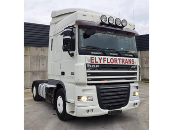 Tractor unit DAF XF 105