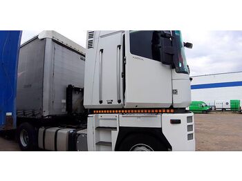 Tractor unit RENAULT Magnum: picture 3 Tractor unit RENAULT Magnum: picture 3